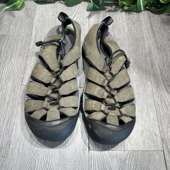 KEEN Men\'s Newport Closed Toe Comfortable Durable Leather Water Sandals Size 8.5